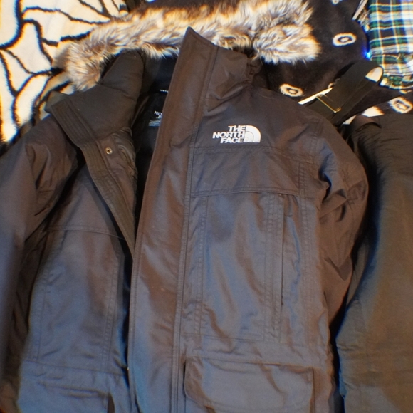 The northface mcmurdo parka and snow pants - Picture 12 of 12
